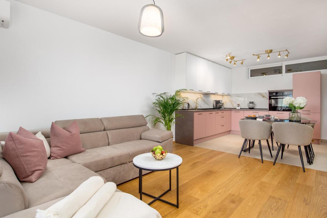 Seaview Apartment „Megan“ With Sunny Terrace Kastav Buitenkant foto